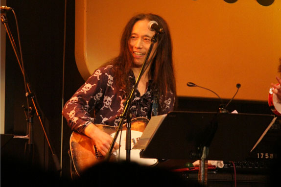高橋マコト